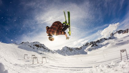 开云品牌-“大数据指导下的青训体系——培养未来超级巨星的科技支撑”，大数据青春饭