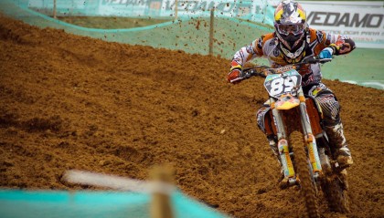 开云体育在线-“NBA最伟大战役：2000年总决赛的经典要素”，2000年nba总决赛录像回放中文解说