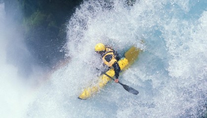 开云下载网址-库里的“距离”让全联盟为之疯狂，射穿所有质疑！，库里in and out