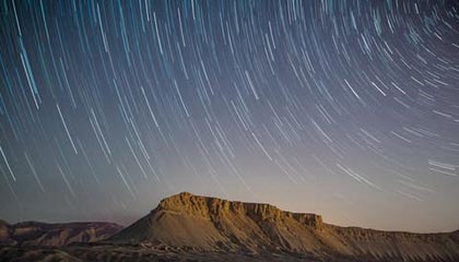 kaiyun体育-西班牙网球小将爆冷晋级四强，年终赛制造黑马奇迹，西班牙男子网球名将的名字