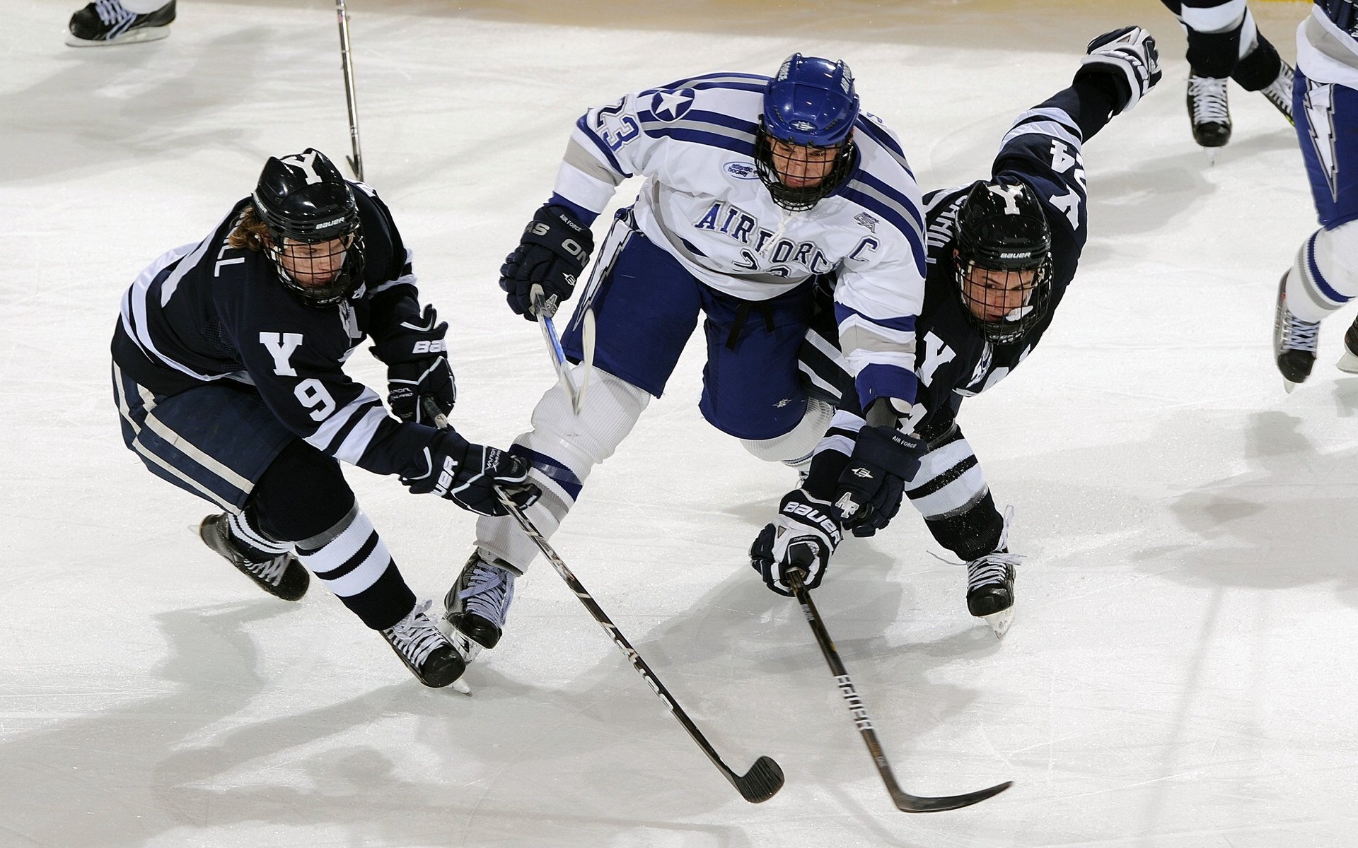 联盟是否应赋能球员成为青年导师标杆